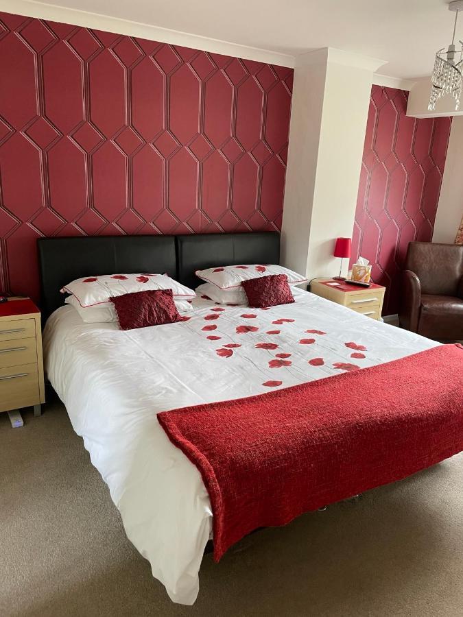 Brewery Farm House Bed & Breakfast Swindon Exterior foto